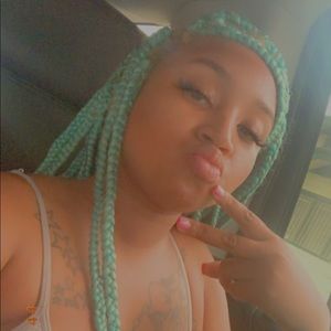 Meet your Posher, Destiny